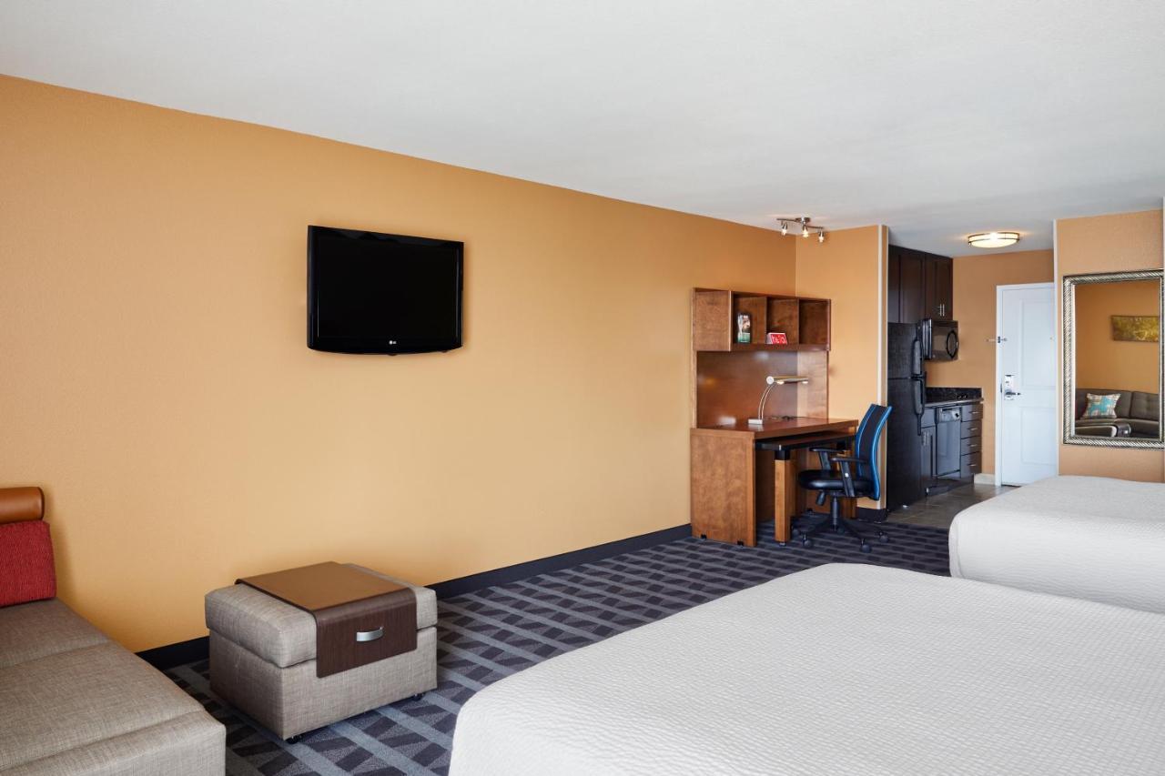 Towneplace Suites By Marriott Midland Exterior photo