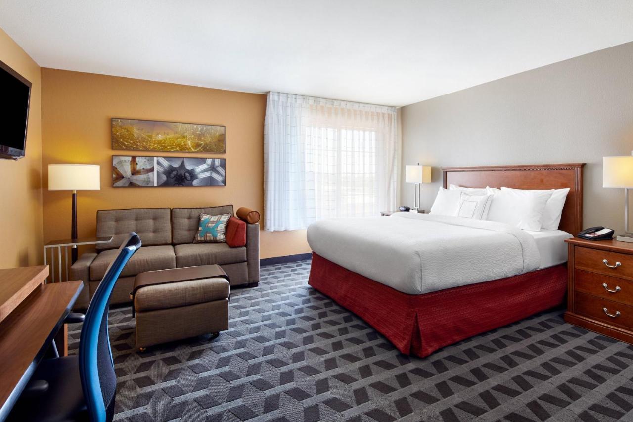 Towneplace Suites By Marriott Midland Exterior photo
